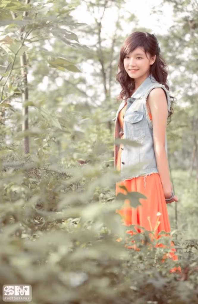 >>NGẮM NỮ SINH ĐẸP NHƯ PHẠM BĂNG BĂNG >> NỤ CƯỜI TỎA SÁNG CỦA MISS NGÔI SAO BÍCH KHANH