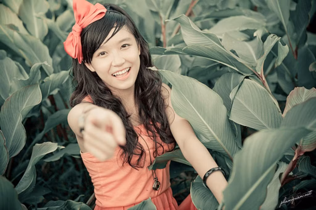>>NGẮM NỮ SINH ĐẸP NHƯ PHẠM BĂNG BĂNG >> NỤ CƯỜI TỎA SÁNG CỦA MISS NGÔI SAO BÍCH KHANH