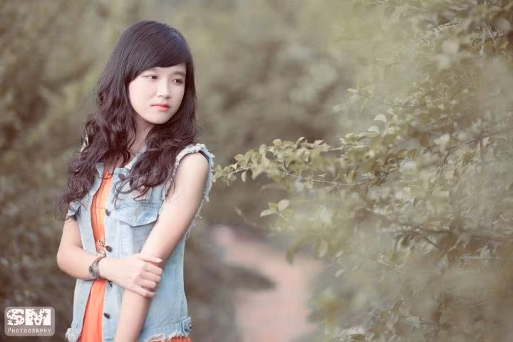 Là một người năng động, nhiệt tình và cởi mở, Minh Tâm thường tham gia các hoạt động văn nghệ của lớp của trường, tham gia làm báo tường, tham gia câu lạc bộ vitamin smile của trường nhằm mang lại tiếng cười cho trẻ em ở Bệnh viện Nhi Trung Ương. >>NGẮM NỮ SINH ĐẸP NHƯ PHẠM BĂNG BĂNG >> NỤ CƯỜI TỎA SÁNG CỦA MISS NGÔI SAO BÍCH KHANH