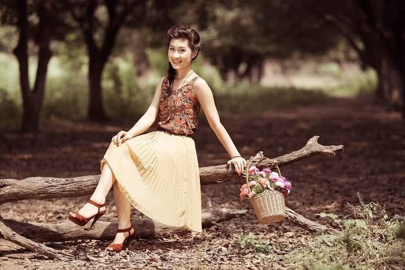 Thúy Nga đạt giải Miss bình chọn và lọt vào top 5 cuộc thi Nữ sinh tài năng - duyên dáng 2011 của trường ĐH Lao động xã hội. <<HOA KHÔI CÁC TRƯỜNG ĐẠI HỌC <<NGÔI SAO HỌC ĐƯỜNG <<NGỠ NGÀNG TRƯỚC VẺ QUYẾN RŨ CỦA HOTGIRL MIỀN TÂY