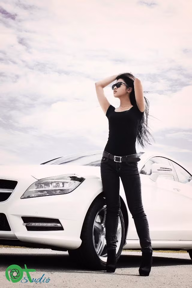Một vóc dáng lý tưởng của một siêu mẫu với những đường cong quyến rũ