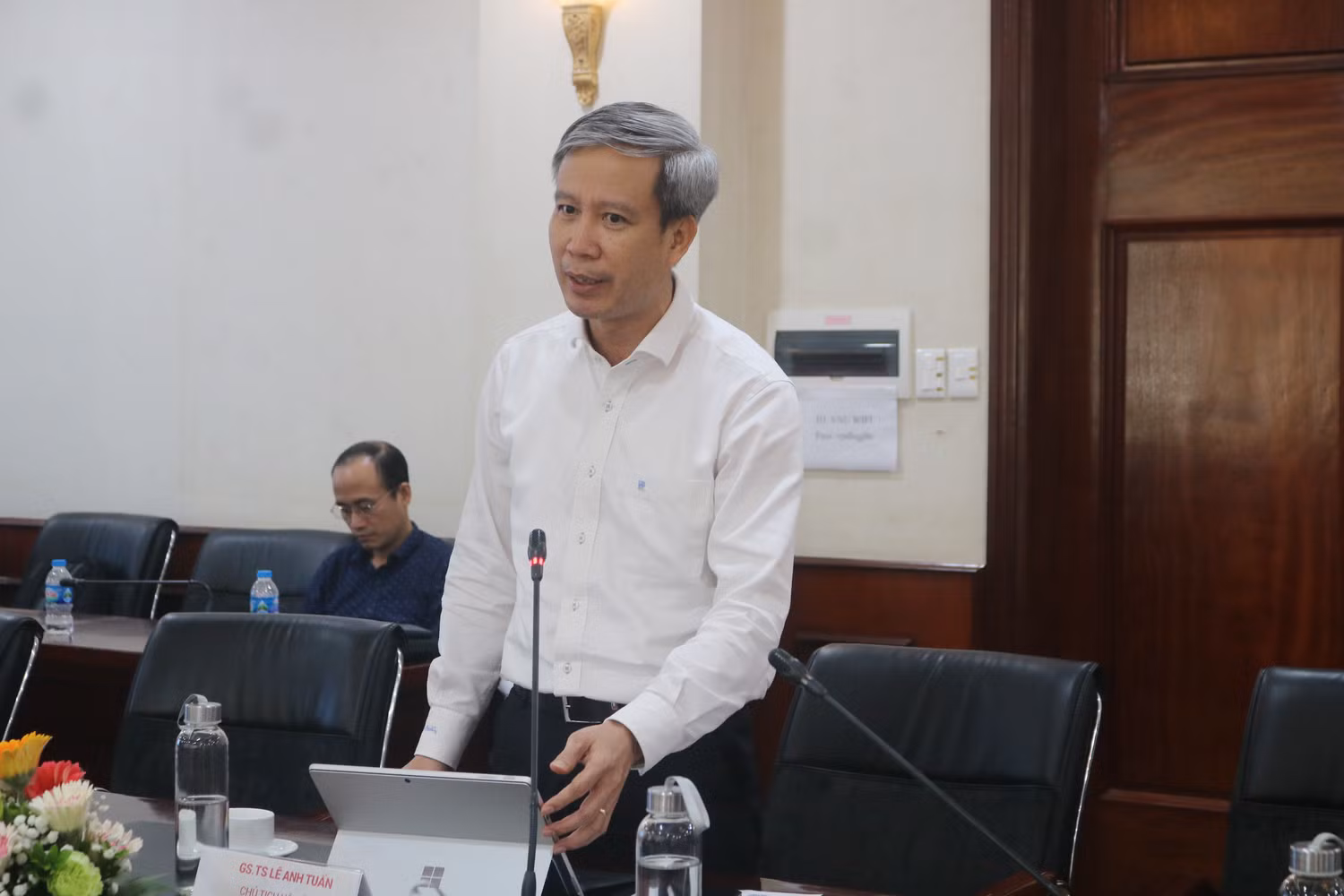 GS Le Anh Tuan.png