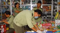 Hàng loạt thực phẩm chức năng bị xử phạt vì vi phạm quy định an toàn thực phẩm ảnh 2