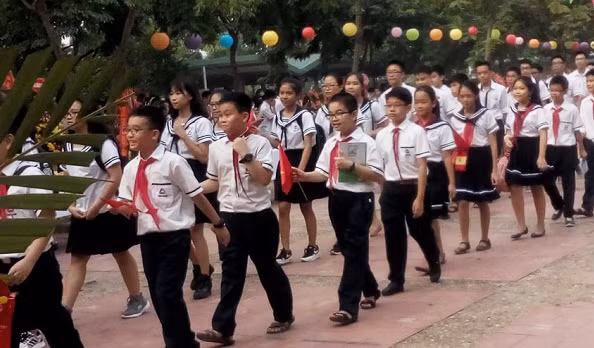 Học sinh trường THPT Lương Thế Vinh háo hức trong ngày tựu trường Học sinh trường THPT Lương Thế Vinh háo hức trong ngày tựu trường