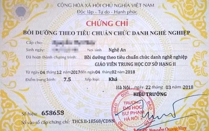 Chứng chỉ bồi dưỡng theo tiêu chuẩn chức danh nghề nghiệp của giáo viên (Ảnh minh họa: VOV.vn)
