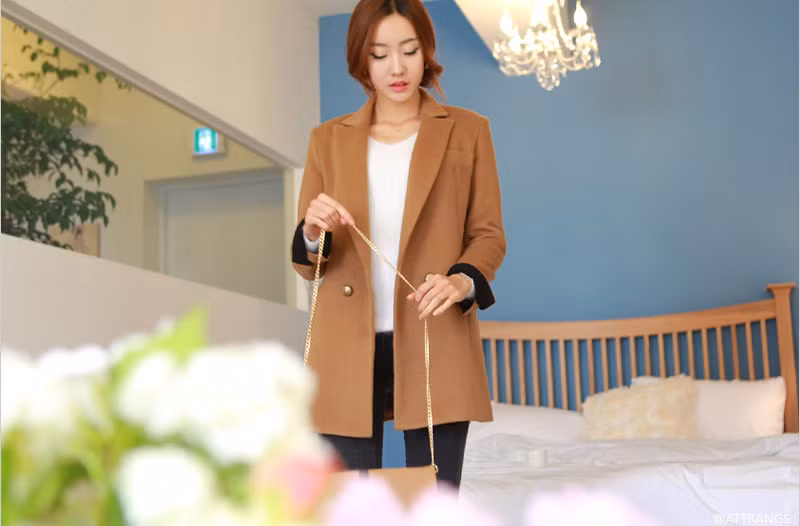 Một thiết kế đơn giản nhưng sang trọng và tinh tế, người đối diện sẽ khó rời mắt khỏi cô nàng đáng yêu như thế này.