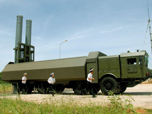 Tổ hợp tên lửa bờ hiện đại nhất Bastion của Hải quân Việt Nam.