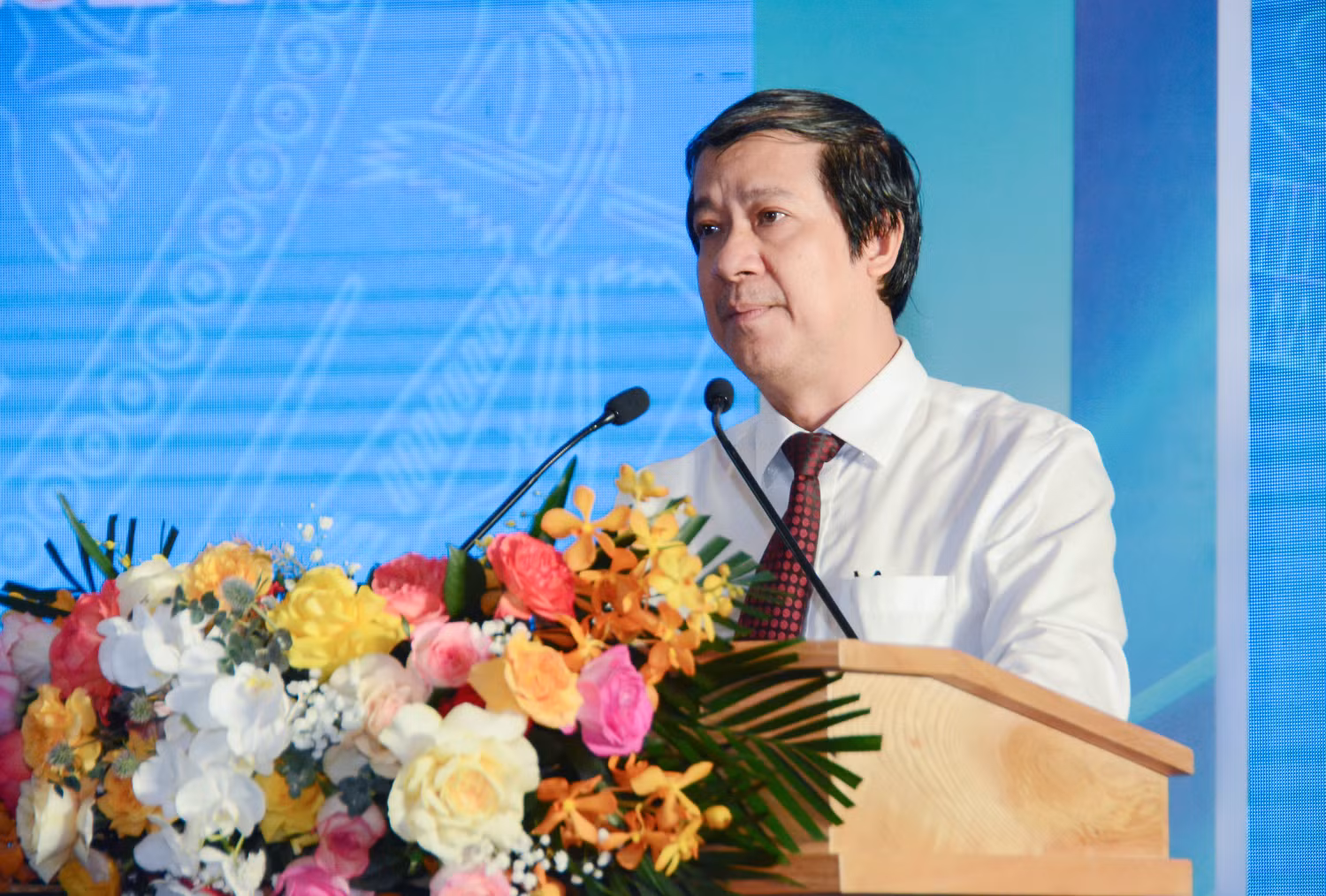 Bộ trưởng phát biểu tại Hội nghị Tổng kết năm học 2022 - 2023, triển khai nhiệm vụ năm học 2023 - 2024 ngành giáo dục và đào tạo Hà Nội. Bộ trưởng phát biểu tại Hội nghị Tổng kết năm học 2022 - 2023, triển khai nhiệm vụ năm học 2023 - 2024 ngành giáo dục và đào tạo Hà Nội.