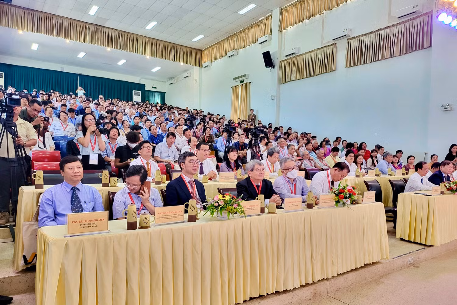 Các đại biểu tham dự Hội nghị. Ảnh: Bộ Giáo dục và Đào tạo Các đại biểu tham dự Hội nghị. Ảnh: Bộ Giáo dục và Đào tạo