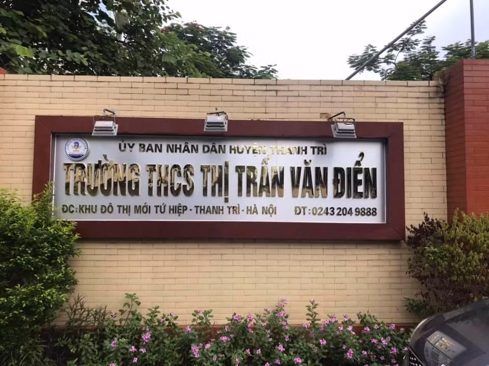 Trường Trung học cơ sở Thị trấn Văn Điển bị phản ánh về vấn đề trừ điểm thi đua của giáo viên là F0 phải nghỉ dạy. (ảnh minh họa: Vũ Phương)