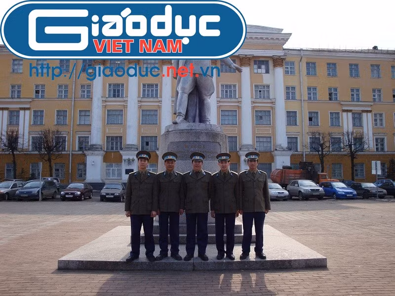 Đây là các sỹ quan Phòng không đang là nghiên cứu sinh được quân đội gửi gắm để làm chủ công nghệ mới Đây là các sỹ quan Phòng không đang là nghiên cứu sinh được quân đội gửi gắm để làm chủ công nghệ mới