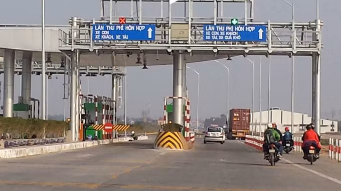 Yêu cầu đẩy nhanh giảm giá dịch vụ sử dụng đường bộ BOT. Ảnh minh họa: (Chinhphu.vn) Yêu cầu đẩy nhanh giảm giá dịch vụ sử dụng đường bộ BOT. Ảnh minh họa: (Chinhphu.vn)