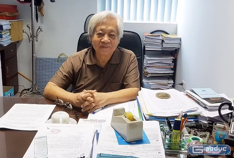 Giáo sư, Tiến sĩ Phạm Tất Dong cho rằng: "Đã trúng tuyển, muốn rà soát kết quả thi, phải chỉ ra dấu hiệu bất thường". (Ảnh: Thùy Linh)