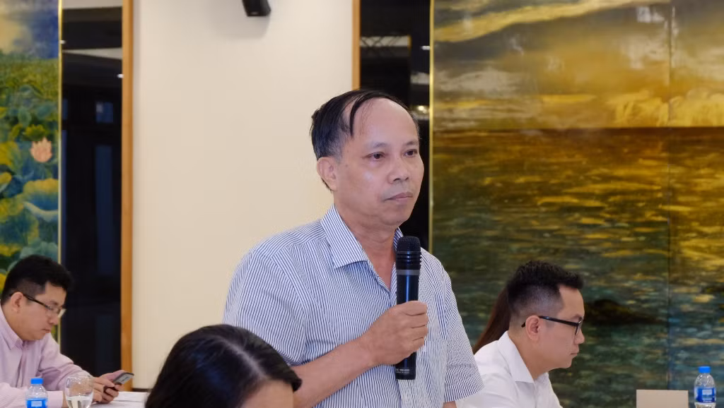 Ông Nguyễn Viết Cẩn phát biểu tại hội thảo. (Ảnh: Lại Cường) Ông Nguyễn Viết Cẩn phát biểu tại hội thảo. (Ảnh: Lại Cường)