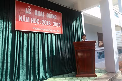 Đại diện học sinh phát biểu trong Lễ khai giảng. (Ảnh: T.H)