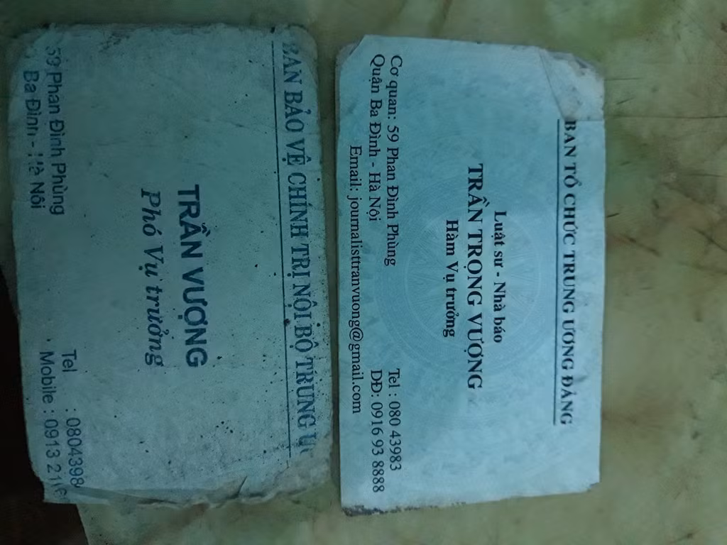 Trần Trọng Vượng là ai trong những tấm danh thiếp bí ẩn này? (Ảnh: CH)