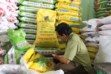 Vi phạm hành chính trong lĩnh vực phân bón sẽ bị phạt đến 200 triệu đồng ảnh 2