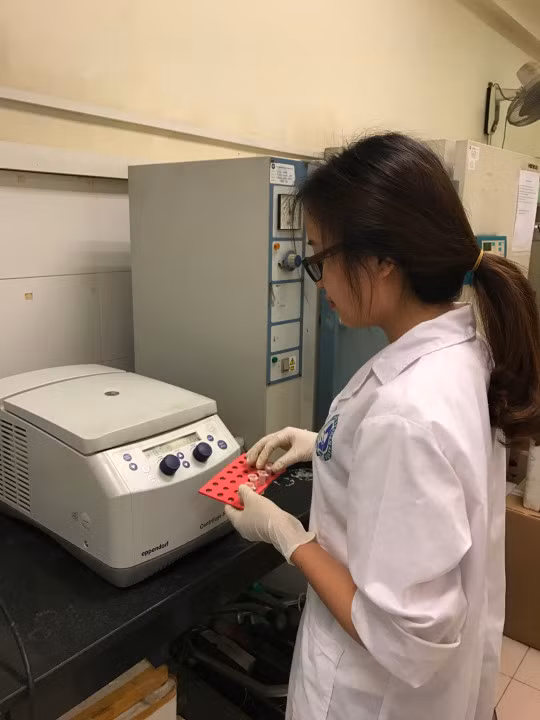 Cô giáo trẻ vẫn miệt mài thắp lửa đam mê. (Ảnh nhân vật cung cấp)