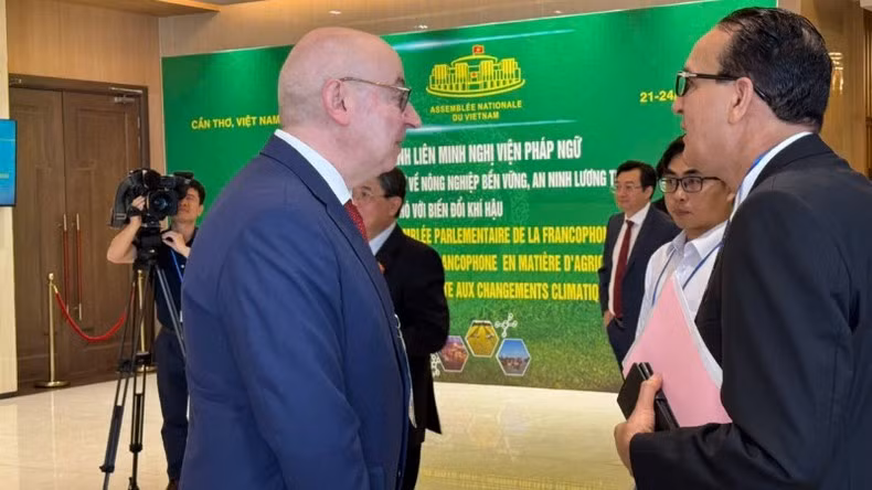 Đại biểu lãnh đạo nhiều Quốc hội/ nghị viện các nước dự Hội nghị lần này, diễn ra từ ngày 21 đến 24/1, do Quốc hội Việt Nam đăng cai tổ chức.
