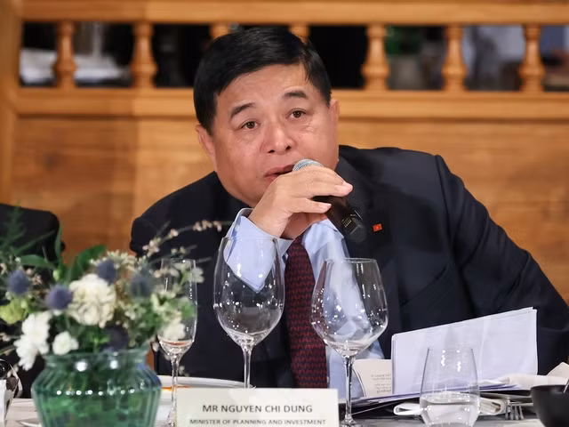 Bộ trưởng Bộ Kế hoạch và Đầu tư Nguyễn Chí Dũng cho biết Việt Nam rất cần sự tư vấn, các sáng kiến và sự đồng hành của các tổ chức tài chính lớn về việc xây dựng trung tâm tài chính tại Thành phố Hồ Chí Minh. Ảnh: VGP/Nhật Bắc
