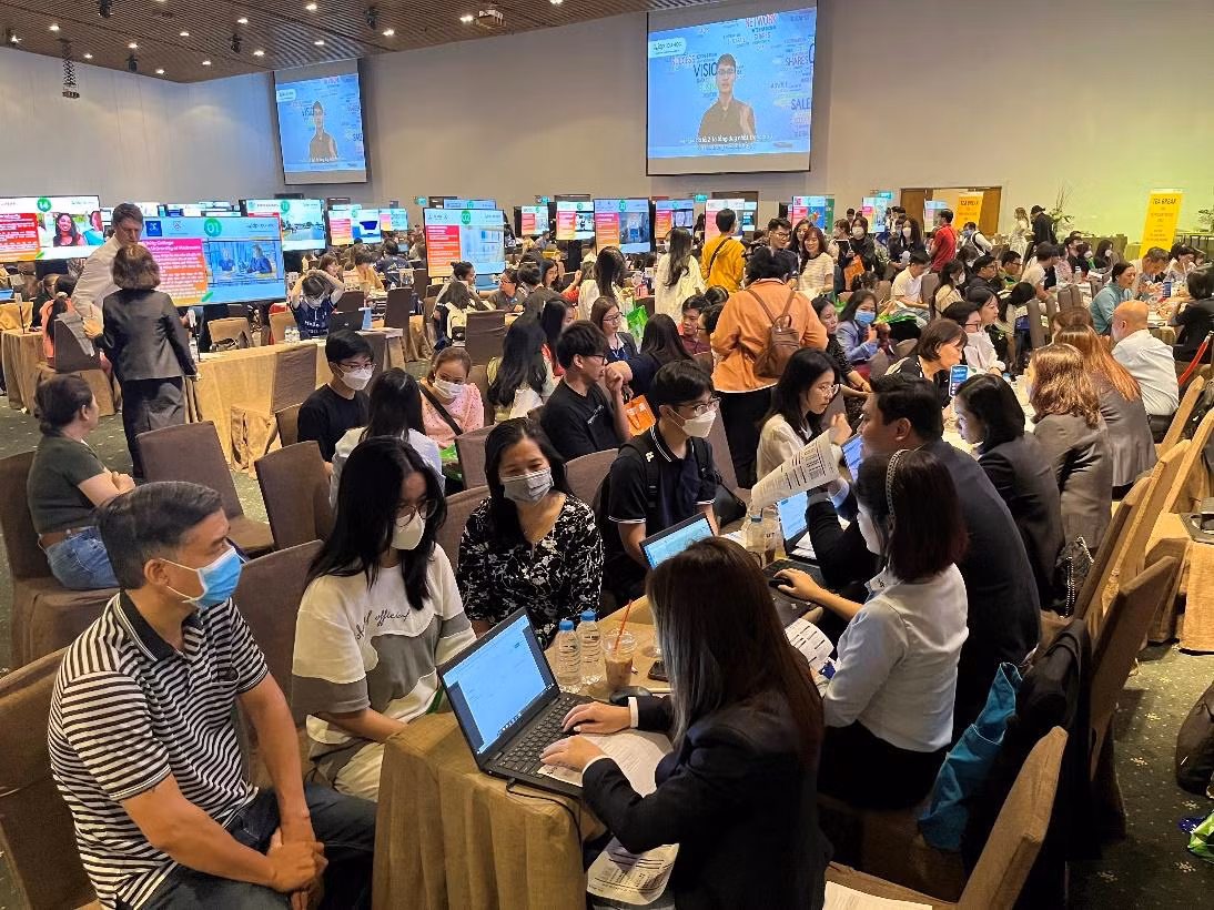 Sự kiện của IDP cập nhật xu hướng du học Úc mới nhất, học bổng, nhu cầu việc làm và cơ hội định cư năm 2024. (Nguồn: IDP) Sự kiện của IDP cập nhật xu hướng du học Úc mới nhất, học bổng, nhu cầu việc làm và cơ hội định cư năm 2024. (Nguồn: IDP)