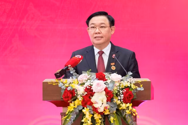 Chủ tịch Quốc hội Vương Đình Huệ phát biểu tại buổi lễ. Ảnh: VGP/ĐH