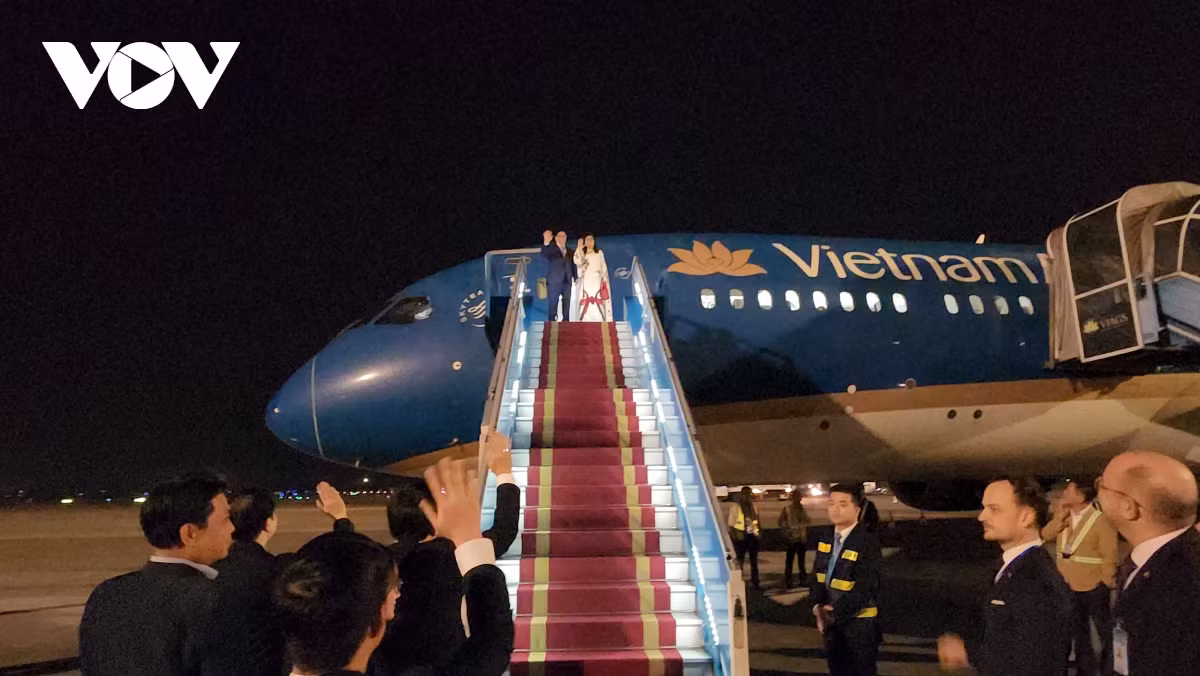 Thủ tướng Chính phủ Phạm Minh Chính và Phu nhân, cùng Đoàn đại biểu cấp cao Việt Nam đã lên đường tham dự Hội nghị thường niên lần thứ 54 của Diễn đàn Kinh tế thế giới tại Davos, Thụy Sĩ, thăm chính thức Hungary và Romania từ ngày 16 - 23/1/2024.