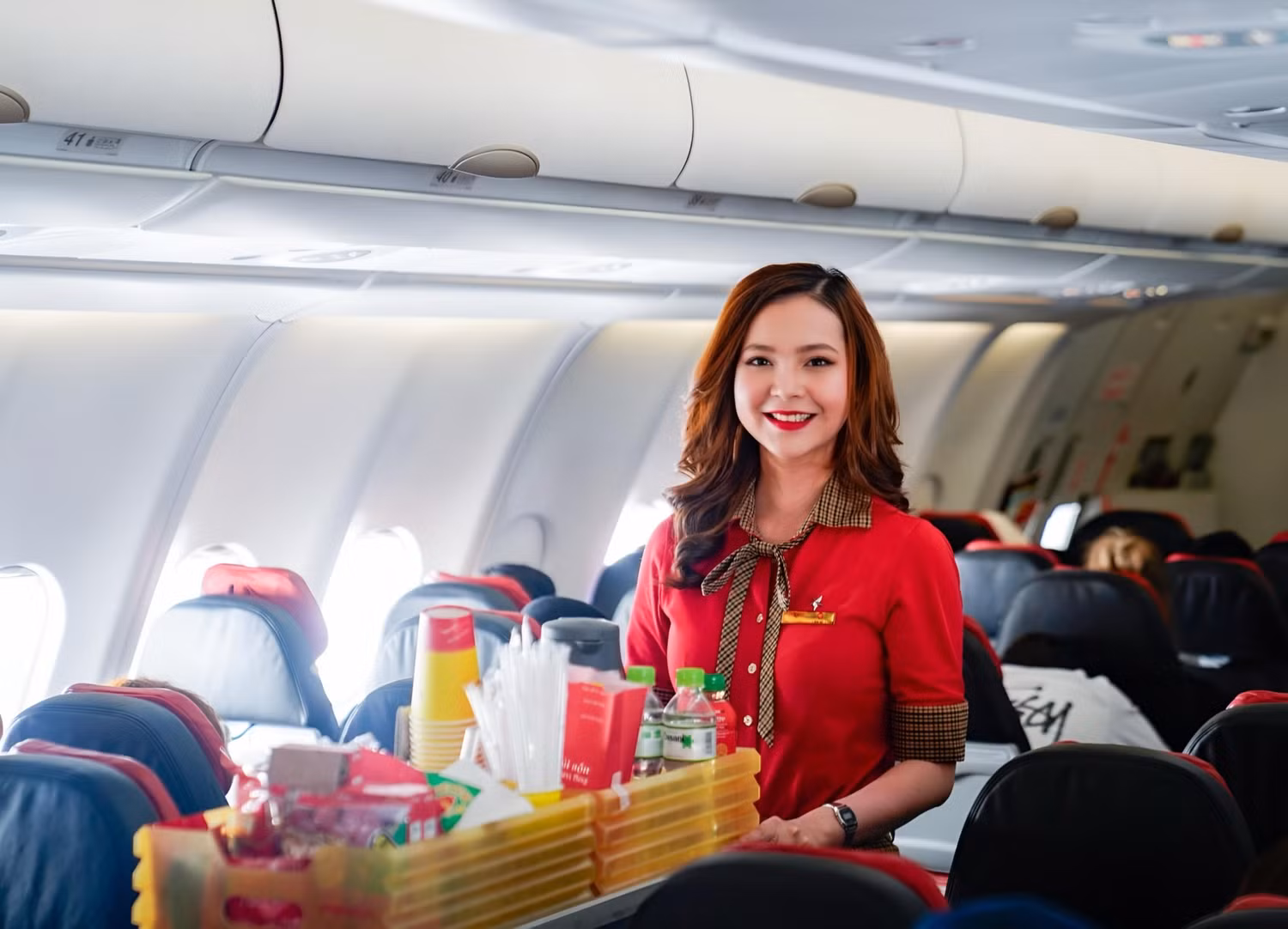 Vietjet cabin crew.JPEG