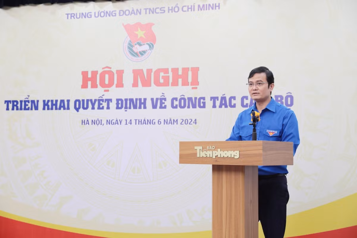 Bí thư thứ nhất Trung ương Đoàn Bùi Quang Huy phát biểu tại buổi lễ. Ảnh: Hồng Vĩnh.