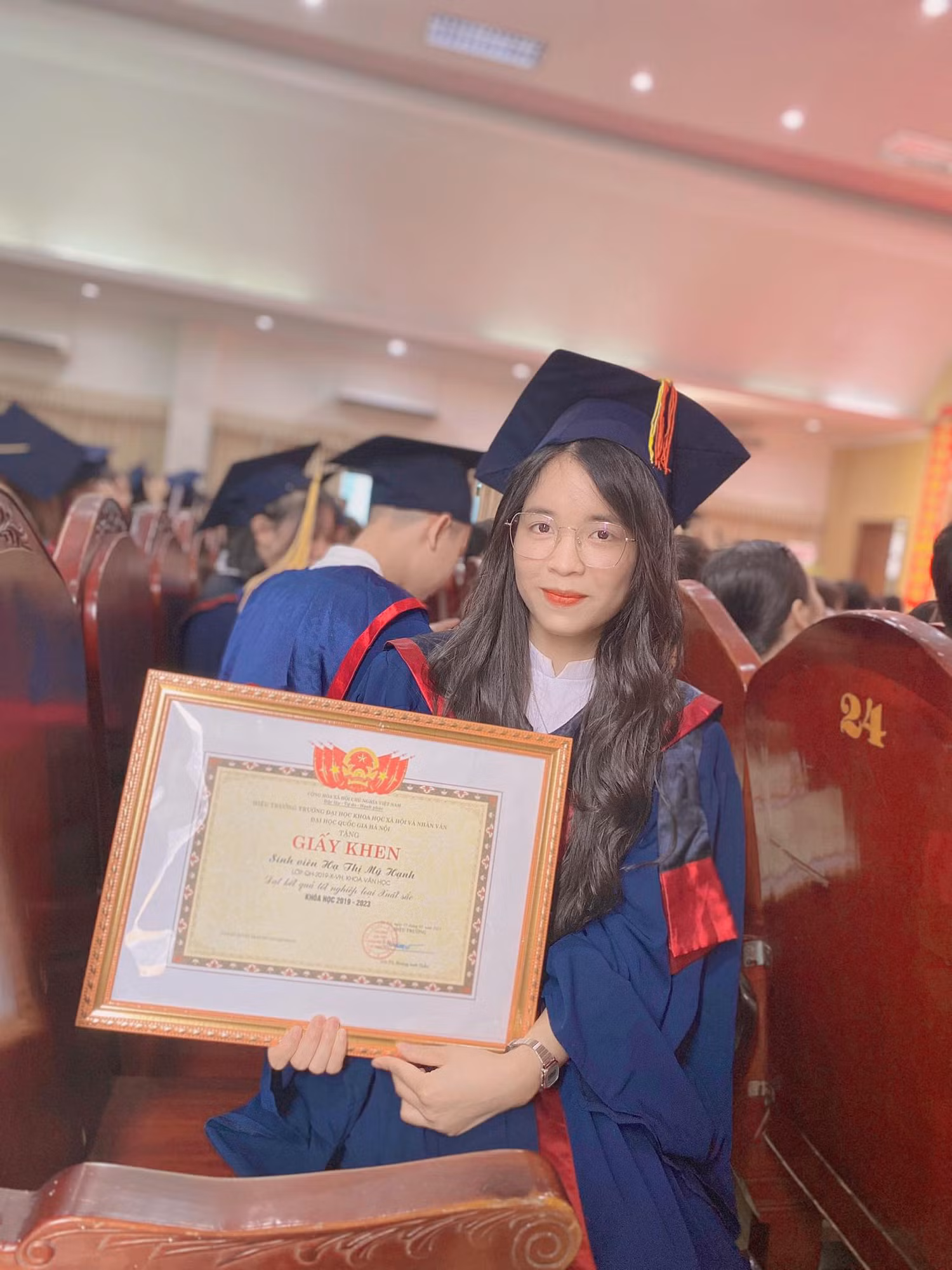cc1dfea8-1fbb-4d76-b973-4848d45bc5a3.jpg