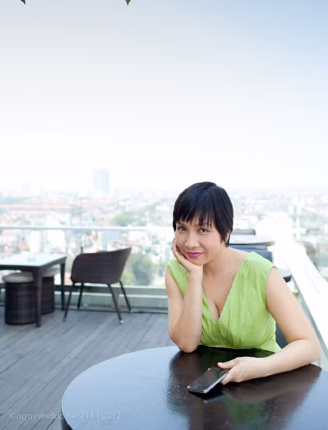 "Chuyện giữ gìn trinh tiết đến ngày kết hôn phần nào cũng là chuyện ở trong sách vở, chứ rất ít đúng với đời sống thường nhật".