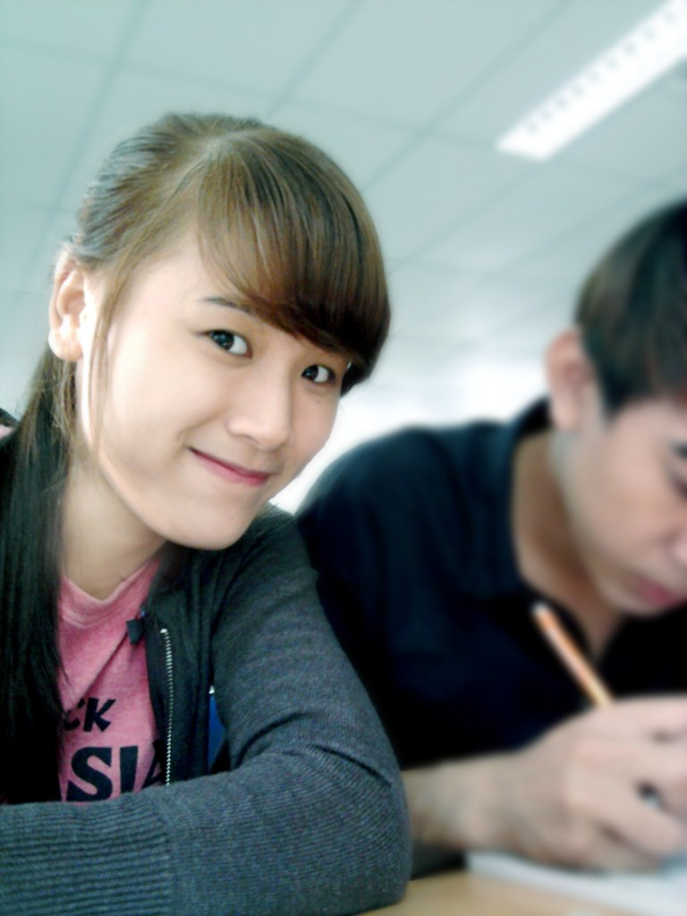 Đây là lân đầu tiên tham gia cuộc thi ảnh mang tính chất lớn như thế này .Là con gái nhưng từ trước giờ ít chụp ảnh,hay tao dáng trước ống kính,nhưng là 1 nữ sinh nên Hoài Thu vẫn thích được thể hiện nét đẹp của người phụ nữ Việt Nam,đặc biệt là nét đẹp sinh viên.