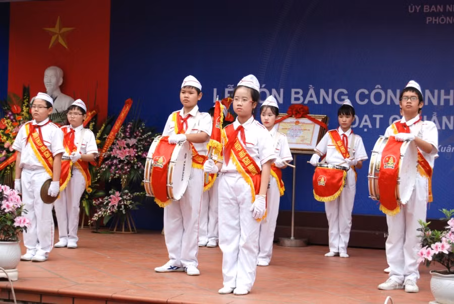 Chào cờ