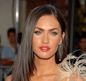 Megan Fox không chỉ có hình thể đẹp mà đôi mắt cô cũng vô cùng thu hút