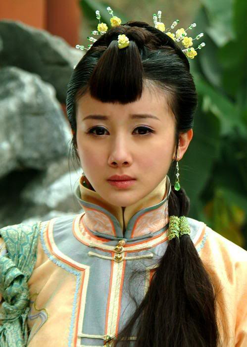 Tôn Phi Phi sở hữu đôi mắt tròn long lanh và đượm buồn