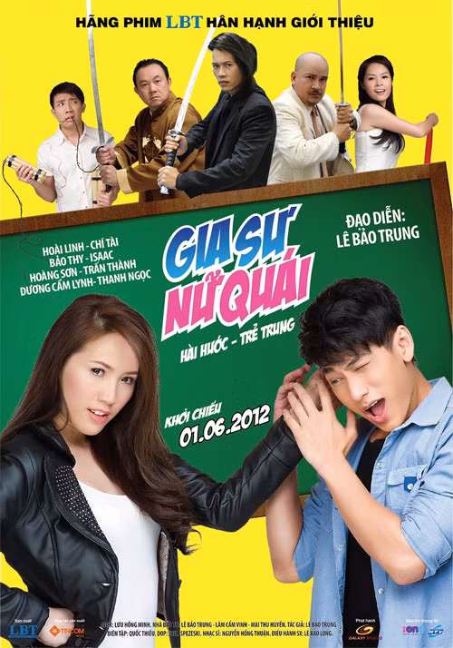 Gia sư nữ quái của đạo diễn Lê Bảo Trung. Phim nói về câu chuyện của hai cậu sinh viên, cả hai có cùng một ước mơ điên rồ là làm đề án làm một ký túc xá 10 sao lần đầu tiên có mặt tại Việt Nam. Bao nhiêu tiền bạc , đều chi hết vào đề án này khiến cả hai cháy túi không còn một xu , trong khi tiền thuê phòng lại nợ đến ba tháng, Thế là Trí liền nghĩ đến cách kua con gái bà chủ nhà để được " thơm lây", còn Minh thì kiếm được việc làm với tư cách là gia sư , nhưng rắc rối cho Minh là cô này là một tiểu thư quậy phá, nghịch ngợm thích võ, làm đại ca, gây bao nhiêu phiền toái, đúng là gia sư gặp nữ quái. Gia sư nữ quái của đạo diễn Lê Bảo Trung. Phim nói về câu chuyện của hai cậu sinh viên, cả hai có cùng một ước mơ điên rồ là làm đề án làm một ký túc xá 10 sao lần đầu tiên có mặt tại Việt Nam. Bao nhiêu tiền bạc , đều chi hết vào đề án này khiến cả hai cháy túi không còn một xu , trong khi tiền thuê phòng lại nợ đến ba tháng, Thế là Trí liền nghĩ đến cách kua con gái bà chủ nhà để được " thơm lây", còn Minh thì kiếm được việc làm với tư cách là gia sư , nhưng rắc rối cho Minh là cô này là một tiểu thư quậy phá, nghịch ngợm thích võ, làm đại ca, gây bao nhiêu phiền toái, đúng là gia sư gặp nữ quái.