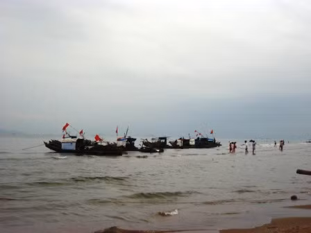 Bãi biển nơi xảy ra vụ tai nạn chết đuối thương tâm.