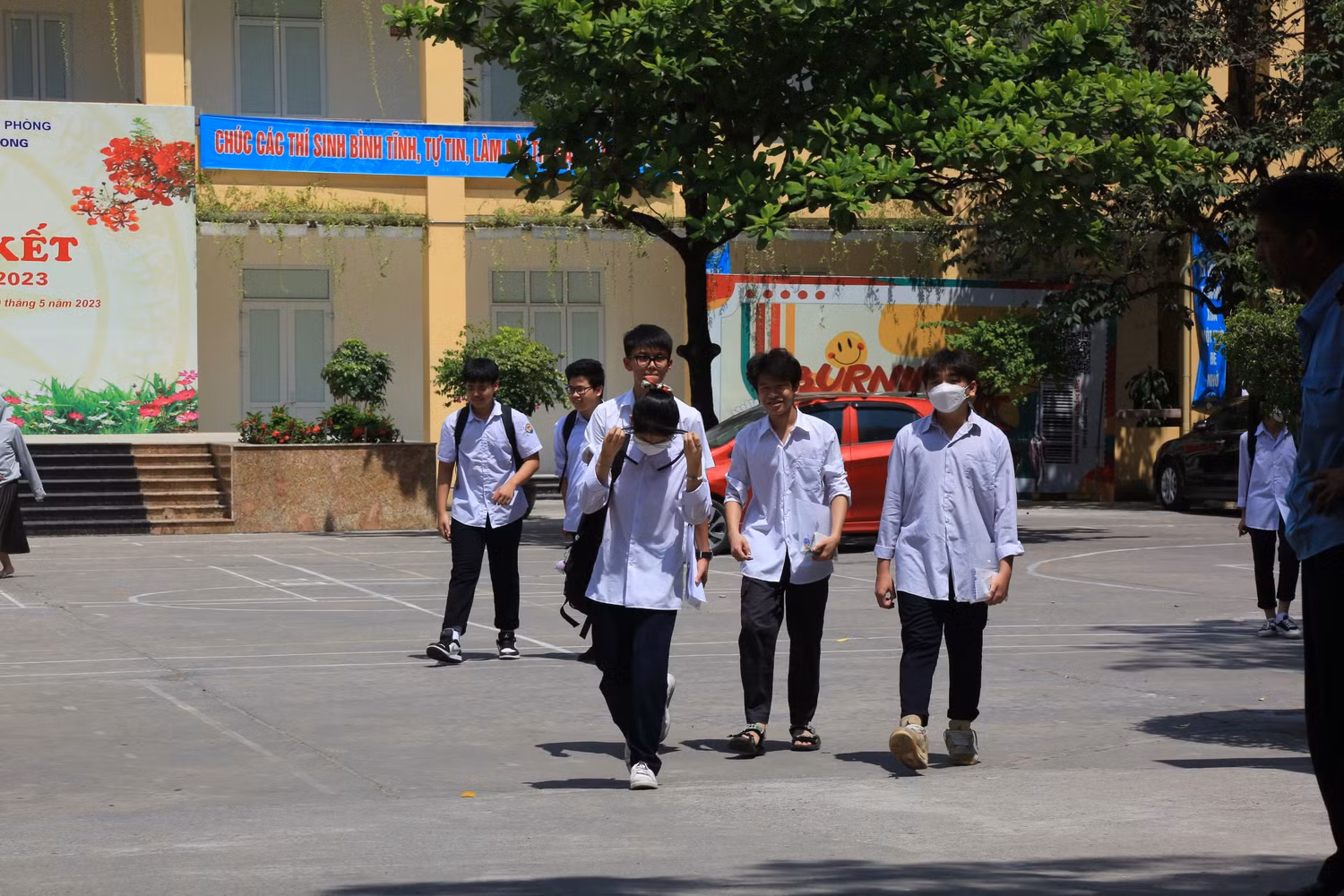 Kết thúc 3 môn thi, Hải Phòng không có thí sinh vi phạm quy chế thi (Ảnh: Lã Tiến)