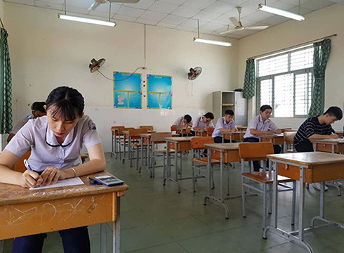 Thí sinh tham dự kỳ thi trung học phổ thông quốc gia (ảnh minh họa: P.L)