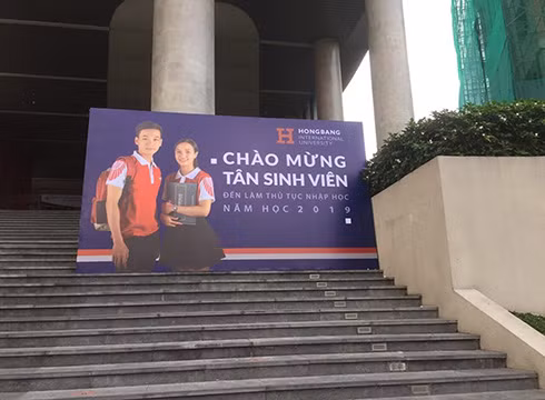 Trường Đại học Quốc tế Hồng Bàng sẵn sàng chào đón các thí sinh đến làm thủ tục nhập học (ảnh: B.N) Trường Đại học Quốc tế Hồng Bàng sẵn sàng chào đón các thí sinh đến làm thủ tục nhập học (ảnh: B.N)