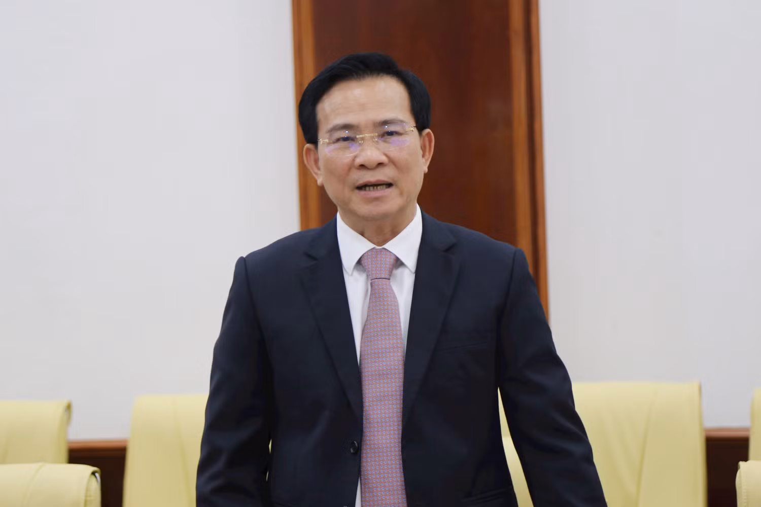 3. Ông Hồ Văn Mười - Phó Bí thư tỉnh ủy, Chủ tịch UBND tỉnh Đắk Nông phát biểu tại Lễ ký kết.jpg