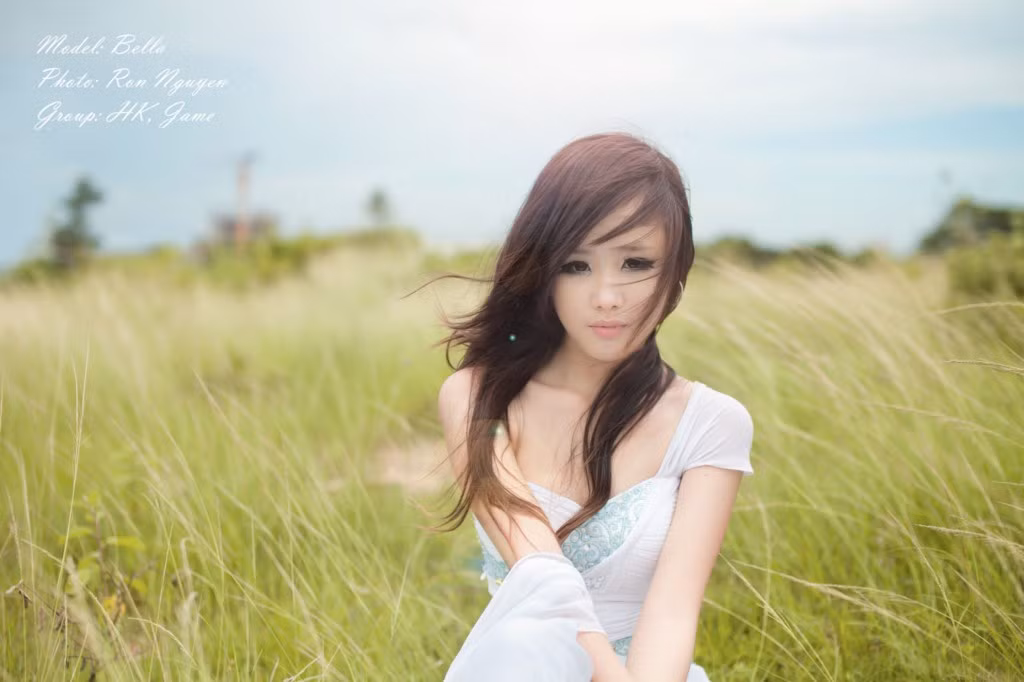 Hiện Phương Uyên nhận được một số lời mời đóng Clip nhạc nhưng vẫn đang cân nhắc vì trước mắt muốn chuyên tâm học tập thật tốt. XEM ĐÁP ÁN MÔN VĂN KHỐI D 2012 - ĐÁP ÁN MÔN SINH KHỐI B 2012 - ĐÁP ÁN ĐỀ THI VĂN KHỐI C 2012 Xem đáp án môn Vật lí - Xem đáp án môn Toán - Xem đáp án môn Hóa - Xem đáp án môn Ngoại ngữ Khối A1