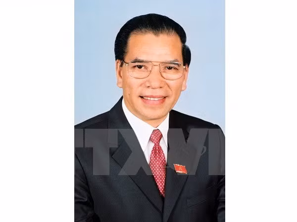 Tổng Bí thư Nông Đức Mạnh. ảnh: TTXVN.