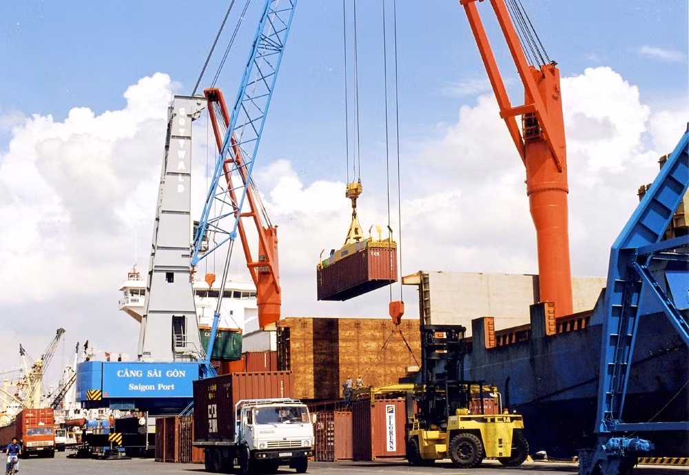 S&amp;P đánh giá tín nhiệm Việt Nam ở mức ổn định. ảnh: tạp chí tài chính.