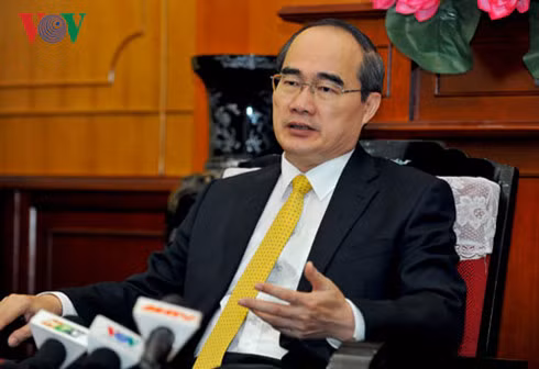 Ông Nguyễn Thiện Nhân kêu gọi người dân không nên vì bức xúc mà từ bỏ quyền bầu cử. ảnh: VOV.