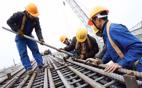 Cắt giảm các công trình, dự án có mức độ ưu tiên thấp hơn để tập trung bố trí vốn cho một số dự án lớn. ảnh: CAND. Cắt giảm các công trình, dự án có mức độ ưu tiên thấp hơn để tập trung bố trí vốn cho một số dự án lớn. ảnh: CAND.