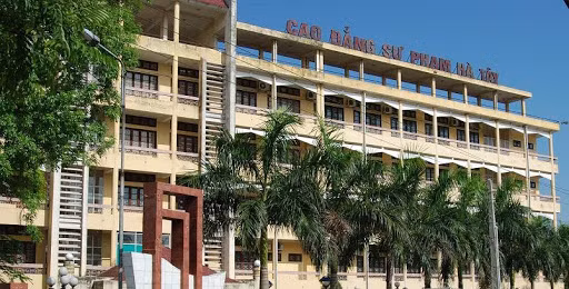 Ông Lê Ngọc Quang - Phó Giám đốc Sở Giáo dục và Đào tạo Hà Nội thông tin về lộ trình tăng học phí tại Thàng ủy Hà Nội chiều 9/8. ảnh: Ngọc Quang.