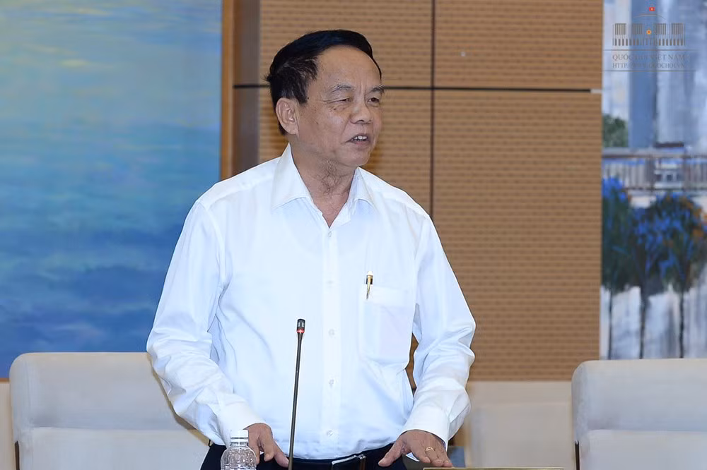 Thượng tướng Võ Trọng Việt cho rằng, cần phải nghiên cứu kỹ để chống dàn xếp khi đấu giá tài sản. ảnh: quochoi.vn