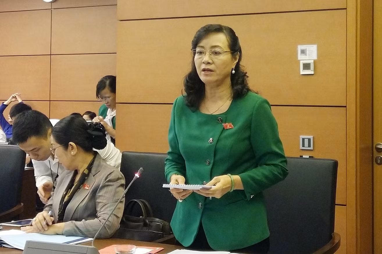 Đại biểu Nguyễn Thị Quyết Tâm nhấn mạnh, lãng phí niềm tin của nhân dân là nguy hiểm nhất. ảnh: Ngọc Quang. Đại biểu Nguyễn Thị Quyết Tâm nhấn mạnh, lãng phí niềm tin của nhân dân là nguy hiểm nhất. ảnh: Ngọc Quang.