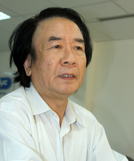 TS.Nguyễn Xuân Thủy cho rằng, kế hoạch hạn chế phương tiện cá nhân của Hà Nội rất xa vời thực tế. ảnh: Ngọc Quang. ảnh: GDVN.